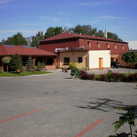 Penzion Na Netrebe Pardubice Exterior foto